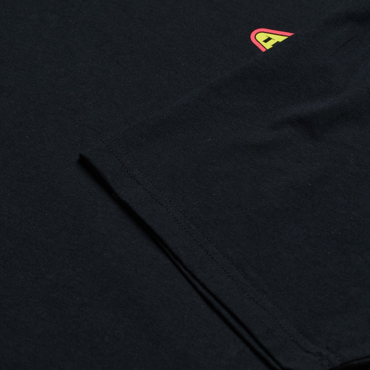 TLD Carb-Kurzarm-T-Shirt, Schwarz