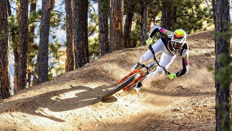 Bike Helmets D4 Carbon