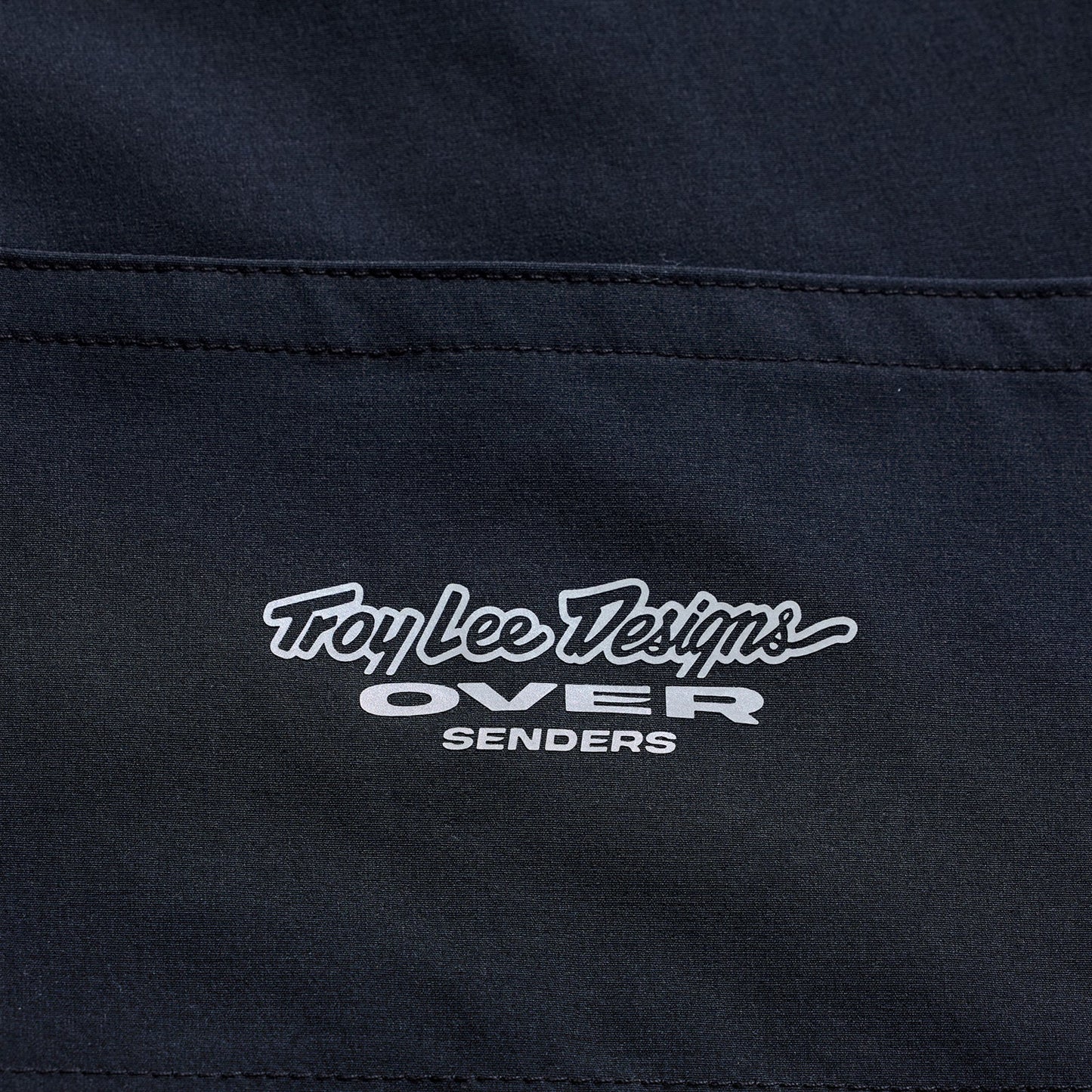 Oversender Pro Mono Black