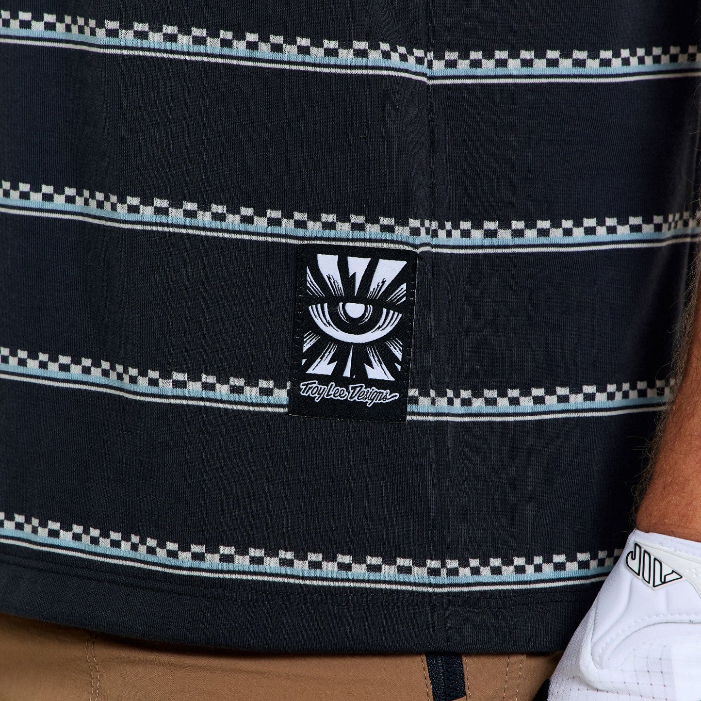 Skyline Ride SS Tee Checked Out Carbon