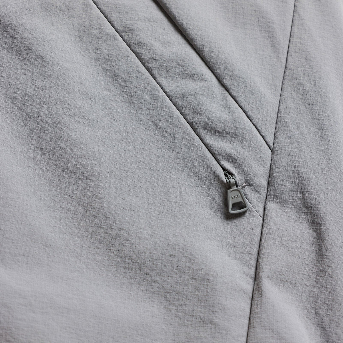 Stage Vest Mono Mid Gray