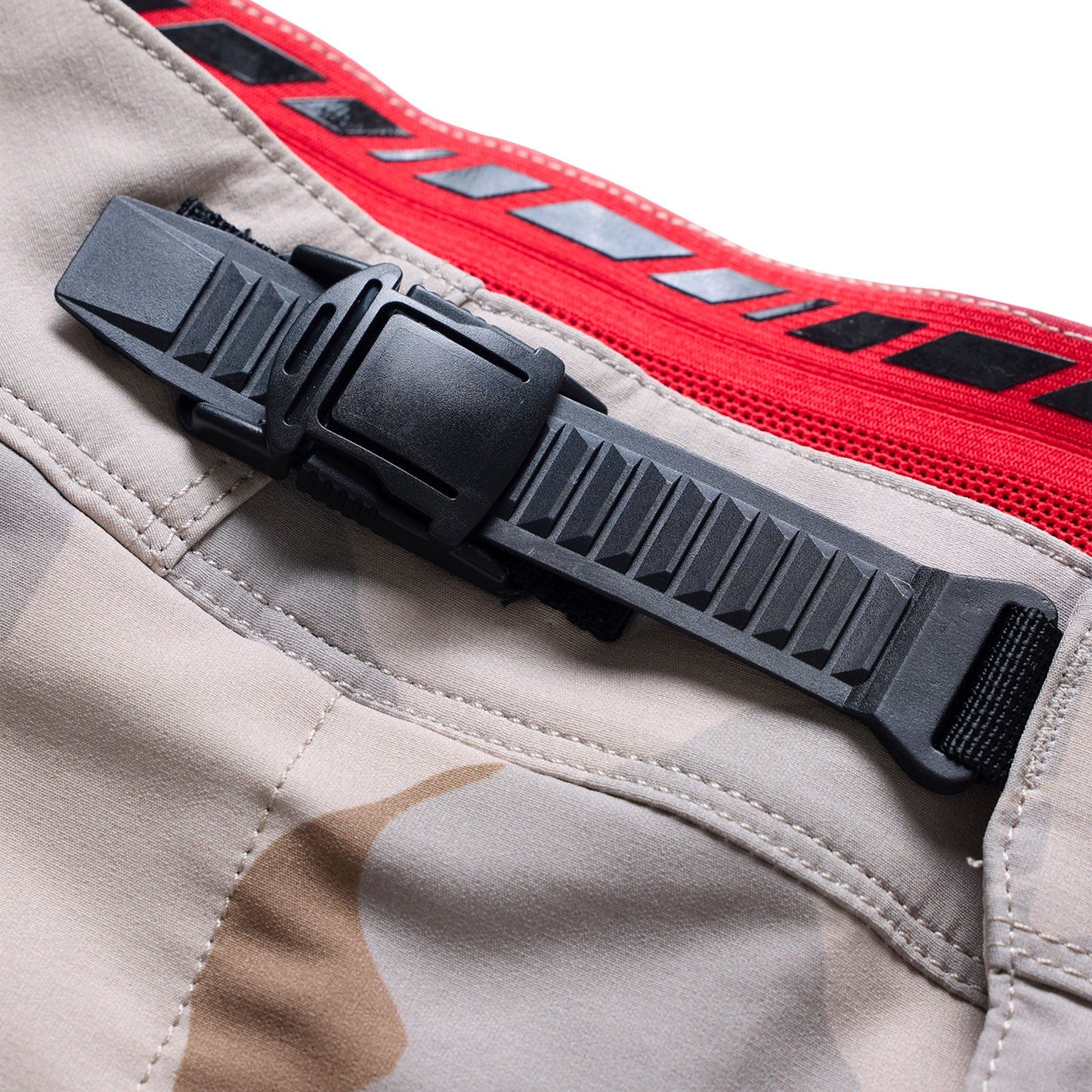 Womens Lilium Pro Short Shell Flow Camo Pumice